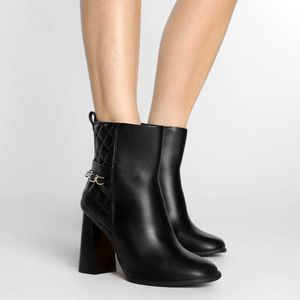Bota Cano Curto Vizzano Matelassê Salto Alto Feminina Preta