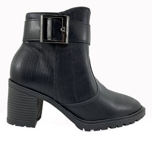 Bota Cano Curto Beira Rio Fivela Plisse - Preto