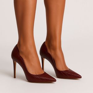 Scarpin  Celine Curvas Croco Royalz  Salto Alto Feminino Vinho