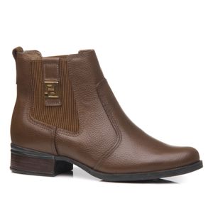 Bota Cano Curto  em Couro Pegada Feminina Marrom