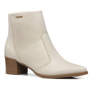 Bota Cano Curto em Couro Pegada Feminina Off White