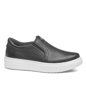 Tênis Slip On em Couro Pegada Feminino Preto